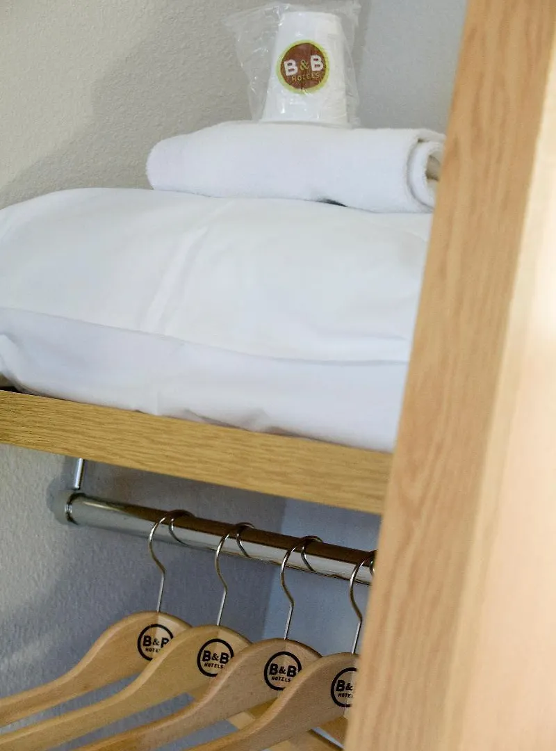 B And B Hotel Montauban Francia